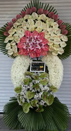 تاچ گل طبیعی برای تسلیت